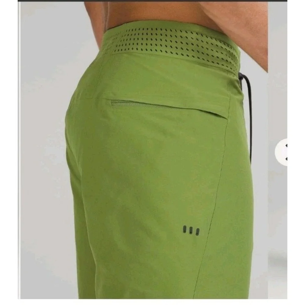 Lululemon Current State Board Shorts Mens 34 Green Foliage Trunks 9 in LM7AYXS